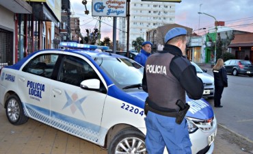 Fuerzas de seguridad desplegaron operativos simult&aacute;neos de control en distintos puntos de la ciudad 