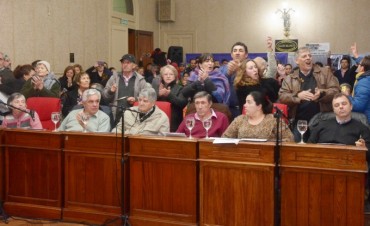 El Frente para la Victoria denunci&oacute; cuadrillas  que censuran la libertad de expresi&oacute;n