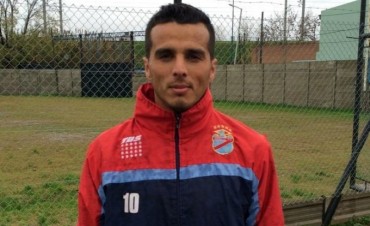 Renso P&eacute;rez cumpli&oacute; el objetivo con Arsenal  que seguir&aacute; en primera divisi&oacute;n