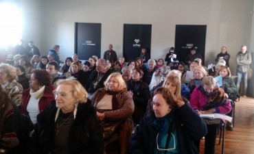 Adultos mayores participaron de una jornada en la Defensor&iacute;a del Pueblo 