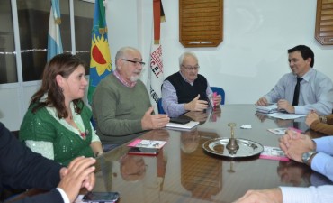 Se realiz&oacute; la primera reuni&oacute;n de trabajo entre el Municipio y Provincia Microempresas 