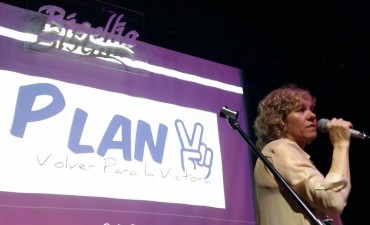 Plan V emiti� un comunicado sobre los motivos que la llevaron a Andrea Garcia a no integrar ninguna de las listas
