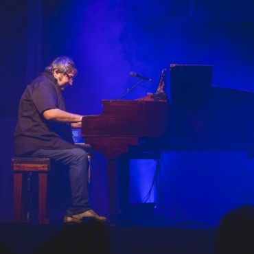 Cientos de vecinos disfrutaron del show M&uacute;sica con energ&iacute;a