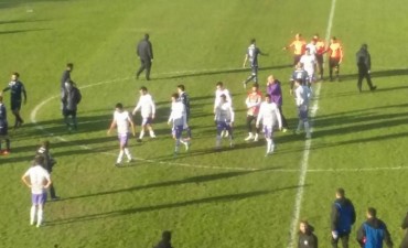 Villa D&aacute;lmine perdi&oacute; con Independiente de Mendoza 2 a 0