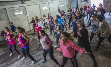 El Municipio sum&oacute; Zumba a las escuelas deportivas gratuitas