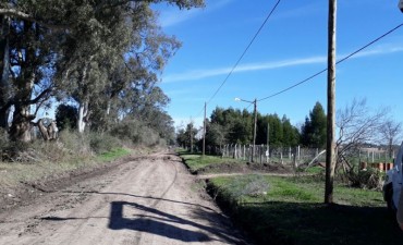 Colocan nuevas luminarias en Los Pioneros