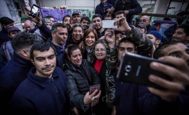 En Moreno visit&oacute; una empresa familiar textil  CRISTINA: "ELIGIERON UN CAMINO EQUIVOCADO EN EL QUE YA HAY RIPIO"