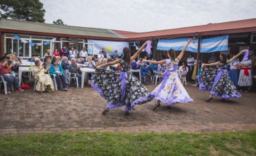 Con una divertida jornada folkl&oacute;rica, se realiz&oacute; el cierre de la Colonia Municipal de Invierno