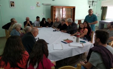 Junto al Municipio, vecinos dise&ntilde;an un nuevo parque para el centro de la ciudad