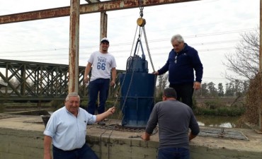 Se repar&oacute; y coloc&oacute; la cuarta bomba de agua de San Cayetano   
