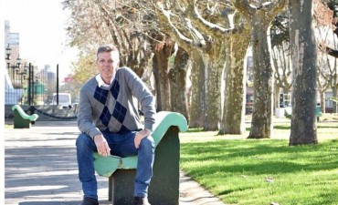 Axel Cantlon: &ldquo;el 70% del Presupuesto Municipal es manejado por la invasi&oacute;n porte&ntilde;a de funcionarios&rdquo;
