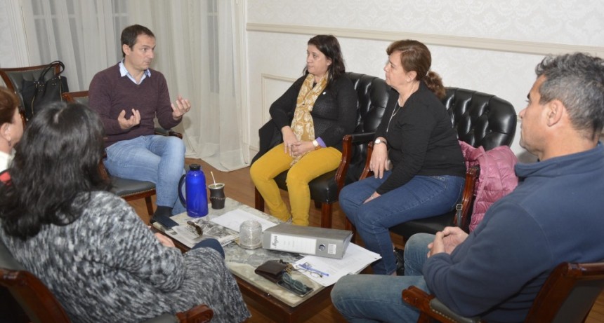 Abella recibi&oacute; a la Comisi&oacute;n del Jubileo 2018