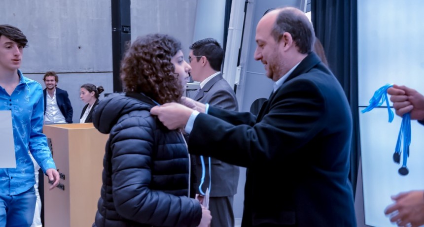 El Municipio acompa&ntilde;&oacute; la entrega de Becas al M&eacute;rito de Tenaris 
