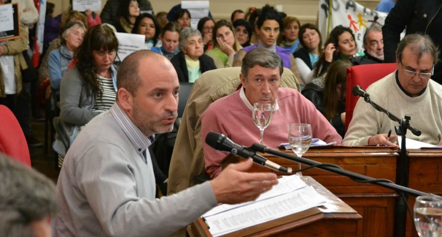 Marco Colella: &ldquo;Cambiemos le dio la espalda a ni&ntilde;os y adolescentes&rdquo;