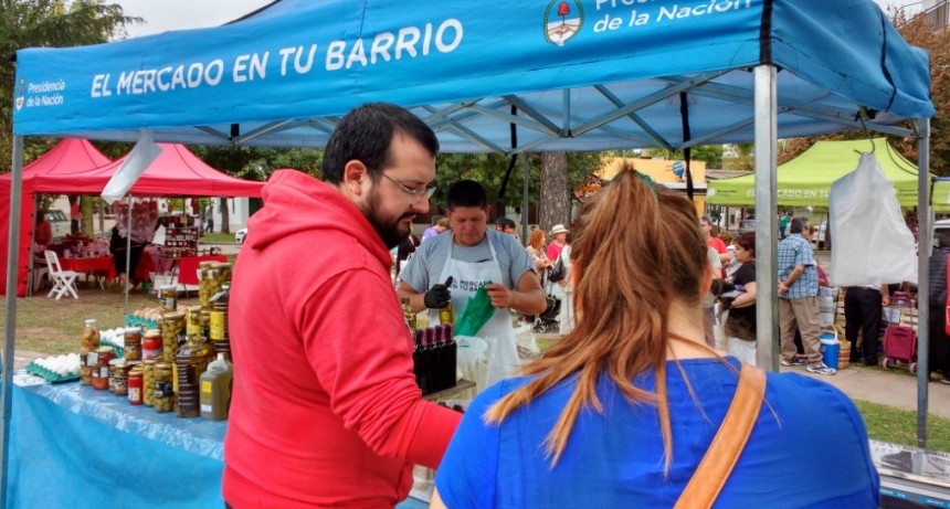&ldquo;El Mercado en tu barrio&rdquo; estar&aacute; ma&ntilde;ana en la plaza Espa&ntilde;a