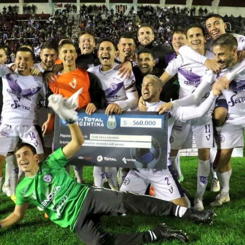 Villa D?&nbsp;lmine le gan� por penales a la U.A.I Urquiza y pas� de ronda