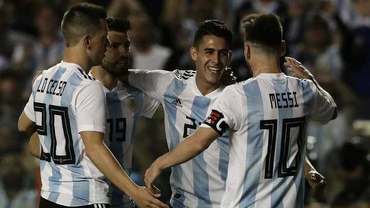 El Arsenal ingl&eacute;s interesado en Pav&oacute;n