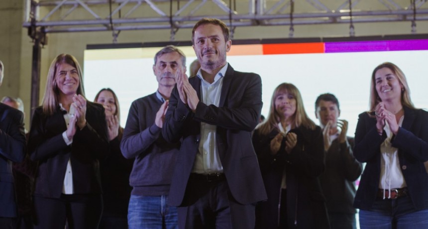 Abella lanz&oacute; su candidatura a intendente ante cientos de vecinos