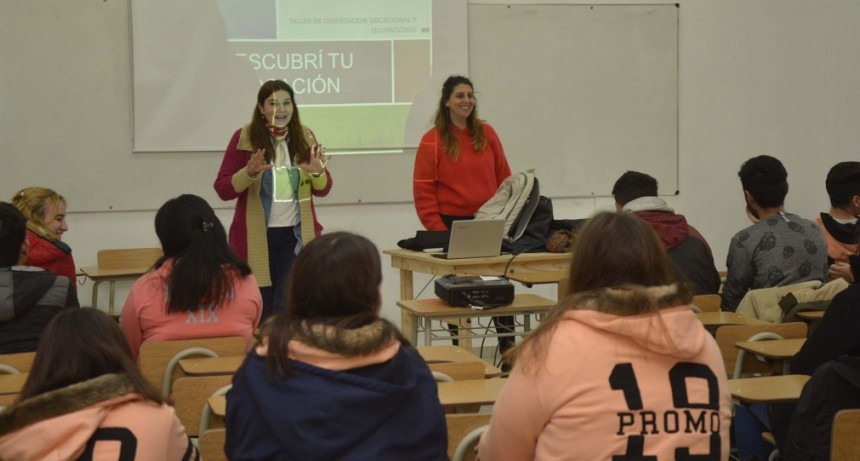 El Municipio acompa&ntilde;a a los j&oacute;venes en la elecci&oacute;n de su futuro profesional