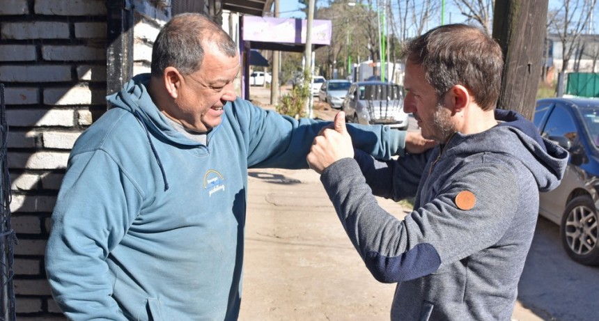 La Josefa: Abella anunci&oacute; a los vecinos el comienzo de nuevas obras de asfalto
