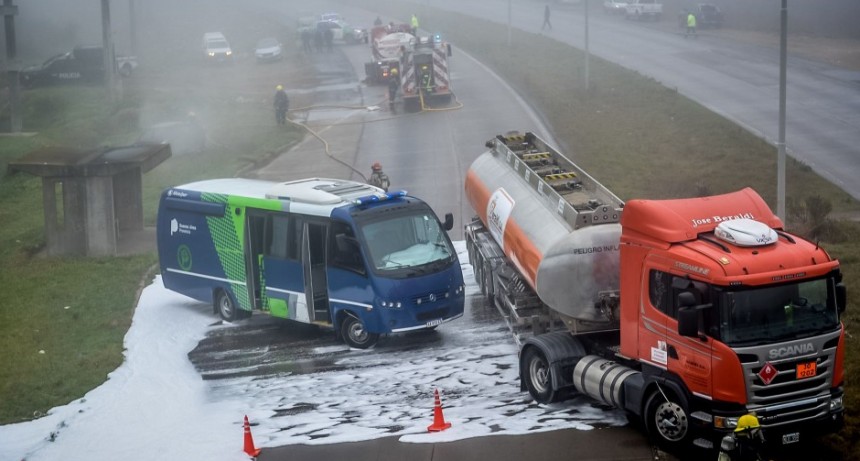 Se realiz&oacute; un importante simulacro de emergencia