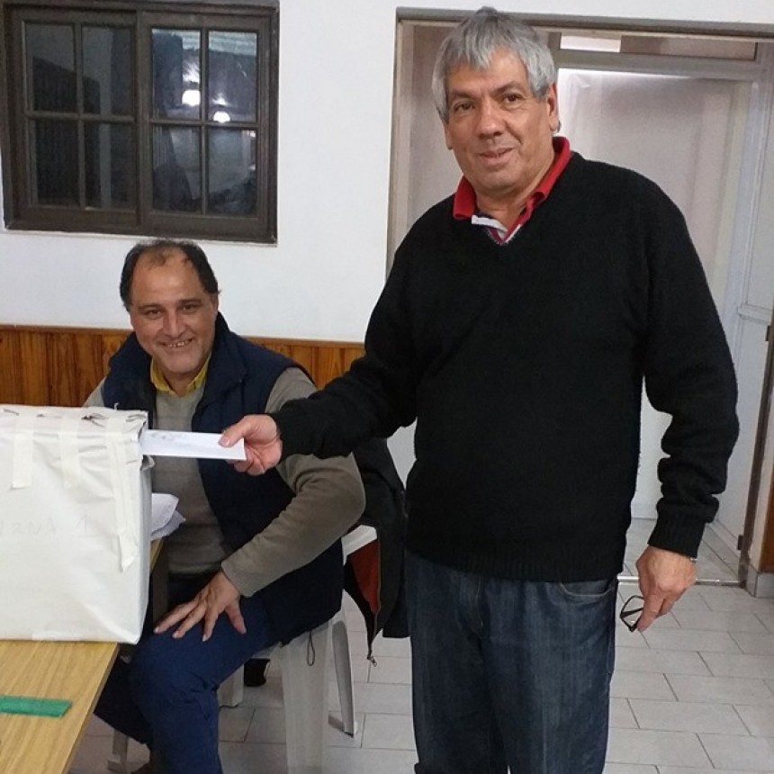 Carlos Barrichi seguir&aacute; al mando del Sindicato Municipal