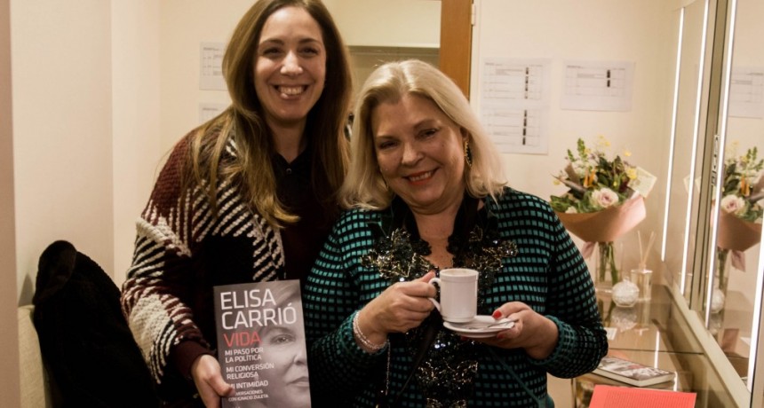 VIDAL ACOMPA&Ntilde;&Oacute; A CARRI&Oacute; EN LA PRESENTACI&Oacute;N DE SU LIBRO "VIDA"