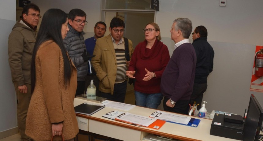 El hospital municipal recibi&oacute; la visita de directores de centros de salud de Per&uacute;