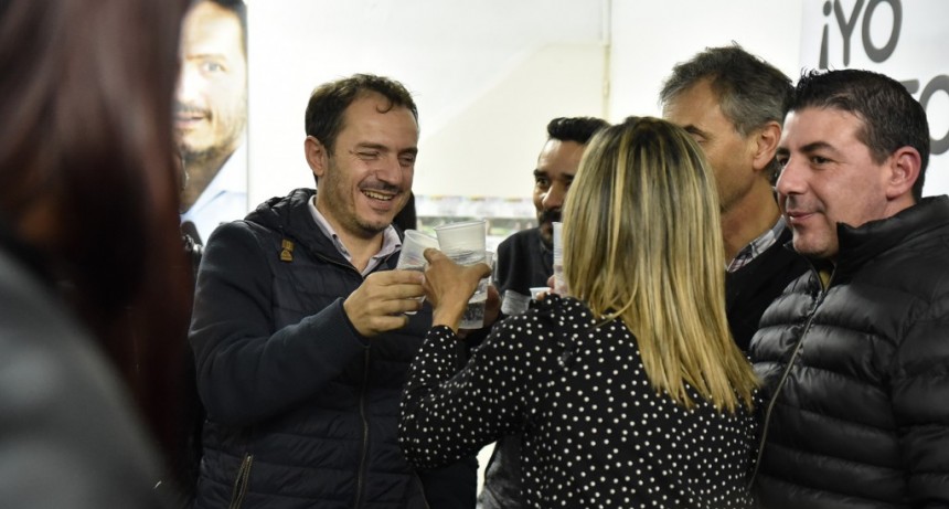 Abella encabez&oacute; la apertura de dos espacios barriales de Juntos por el Cambio