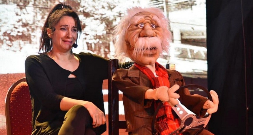 Anita Martinez en Histeriotipos: Sexo, citas y clonazepam