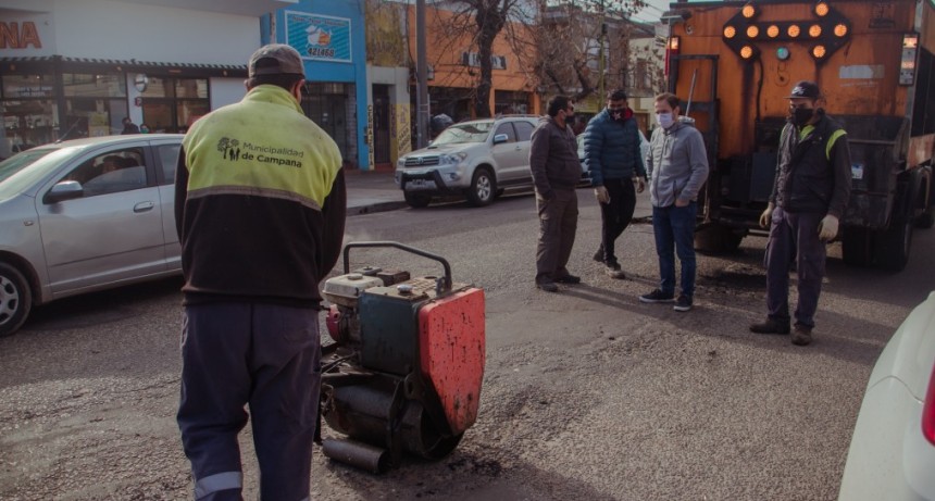 El Municipio retomó el plan de bacheo en la ciudad 