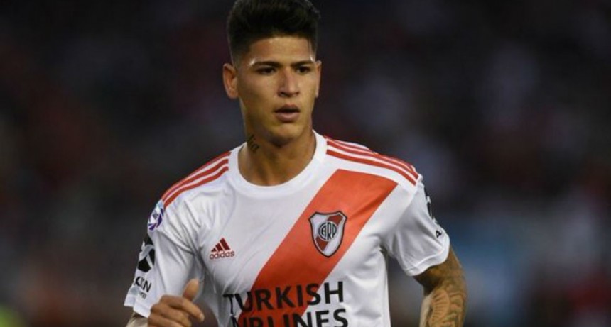 River se quedaría sin un futbolista que desembarcaría en Rusia