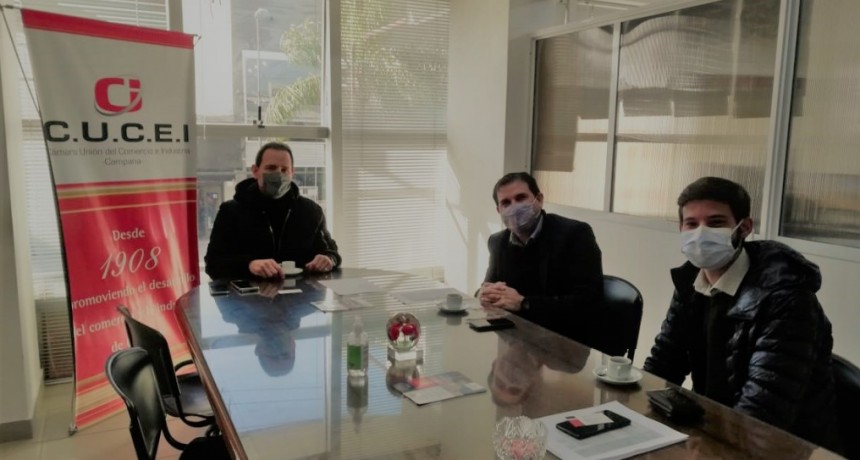 Representantes del Banco Nación en la CUCEI: CRÉDITOS PARA BARES Y RESTAURANTES