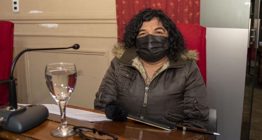 Medina  : Romano ahora quiere vacunar en las plazas en vez de usar los centros de salud de los barrios