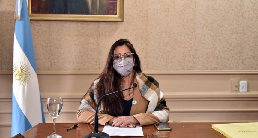 Casaretto : Romano sigue haciendo campaña con la vacuna mientras miles de vecinos esperan la segunda dosis