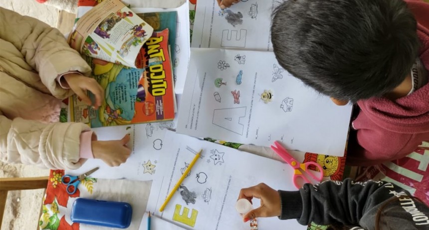  Decenas de niños y niñas reciben apoyo escolar en merenderos de nuestra ciudad