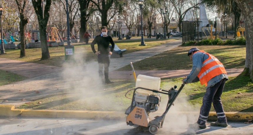 El Municipio sigue adelante con el mantenimiento de los espacios públicos 