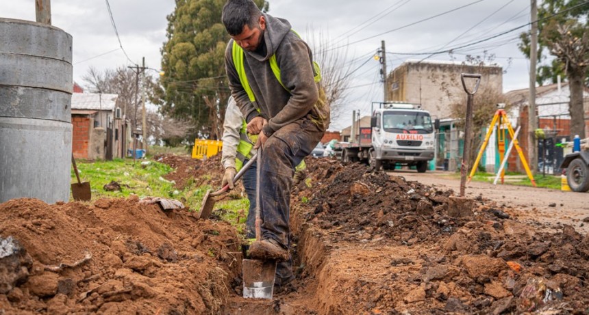El Intendente supervis&oacute; el inicio de una nueva etapa de ampliaci&oacute;n de la red cloacal en Las Campanas