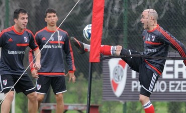RIVER PLATE JUGO UN AMISTOSO CON HURAC�N