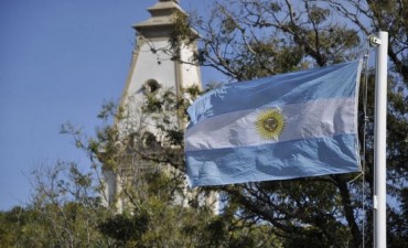El Municipio invita a embanderar e iluminar edificios en conmemoraci&oacute;n del Aniversario del Fallecimiento del Gral. San Mart&iacute;n
