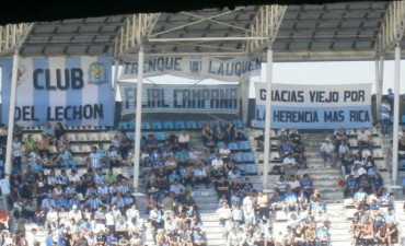 LA FILIAL CAMPANA DE RACING PRESENTE EN EL ESTADIO JUAN DOMINGO PER?&rsquo;N