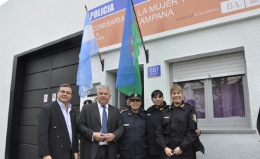 Autoridades Provinciales, Municipales y Policiales recorrieron las instalaciones de la Comisar&iacute;a de la Mujer y la Familia