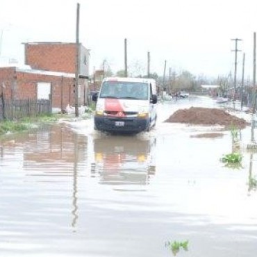 La Junta Municipal de Defensa Civil extendi&oacute; su accionar y asisti&oacute; a los vecinos damnificados por las intensas lluvias