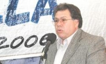 CESAR ROBINA FISCAL GENERAL DE LA ESCUELA ARMONIA