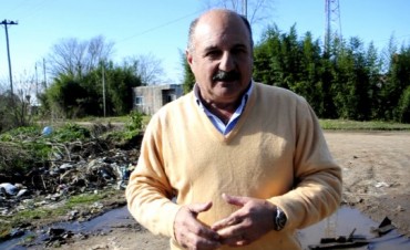 CARLOS CAZADOR RECORRE LAS ESCUELAS