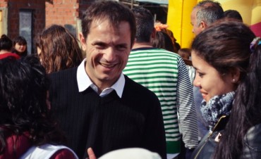 &ldquo;Queremos llevarle absoluta tranquilidad a los trabajadores municipales&rdquo;, resalt&oacute; Abella