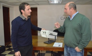El Municipio adquiri&oacute; un probador de visi&oacute;n para agilizar los ex&aacute;menes de las licencias de conducir
