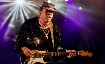 Carvin Jones, el guitarrista blusero del momento, se presentar&aacute; el fin de semana en Campana sentar&aacute; el fin de semana en Campana 