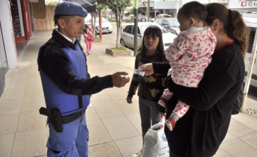 La Polic&iacute;a Local refuerza su cercan&iacute;a con los vecinos
