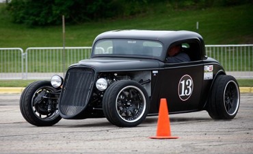 Una caravana de autos Hot Rod llega al Museo del Autom&oacute;vil 